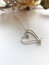 Charger l'image dans la galerie, Coeur asymétrique avec CZ