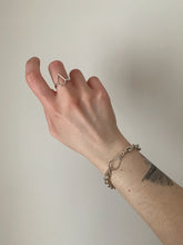 Charger l'image dans la galerie, Bague goutte en argent