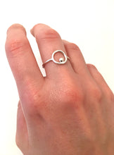 Charger l'image dans la galerie, Bijou minimaliste