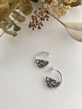 Charger l'image dans la galerie, Anneaux texturés en argent