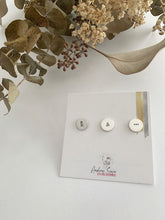 Load image into Gallery viewer, <tc>Trio of minimalist earrings with stamped patterns</tc>