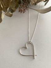 Charger l'image dans la galerie, Pendentif coeur en argent