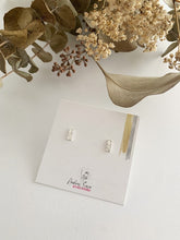 Charger l'image dans la galerie, Boucles d'oreilles rectangles minimalistes en argent