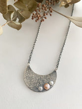 Charger l'image dans la galerie, Collier lune et perles en argent