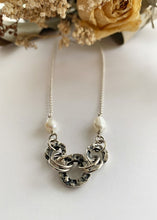 Charger l'image dans la galerie, Collier beignes et perles