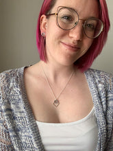 Charger l'image dans la galerie, Pendentif beigne et losange