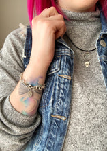 Charger l'image dans la galerie, Pendentif tête de mort en argent