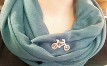 Charger l'image dans la galerie, Épinglette