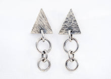 Charger l'image dans la galerie, Boucles d'oreilles triangles en argent