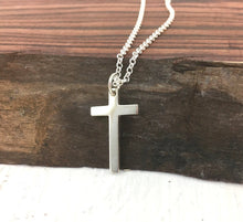 Charger l'image dans la galerie, Pendentif croix en argent