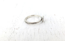 Charger l'image dans la galerie, Bijou minimaliste