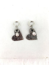 Load image into Gallery viewer, <tc>Hearts earrings with pink pearls</tc>