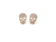 Load image into Gallery viewer, Minimalist earrings silver skulls