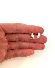 Charger l'image dans la galerie, Boucles d'oreilles rectangles minimalistes en argent
