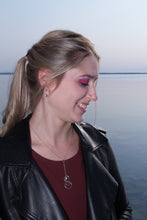 Load image into Gallery viewer, Rings necklace with silver pearl