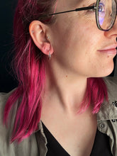 Load image into Gallery viewer, <tc>Silver hoops</tc>
