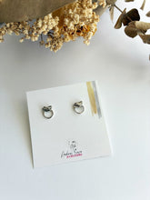 Charger l'image dans la galerie, Boucles d'oreilles rondes
