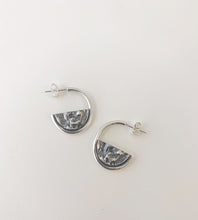Charger l&#39;image dans la galerie, Boucles d&#39;oreilles texturées
