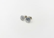 Load image into Gallery viewer, Boucles d&#39;oreilles rondes minimalistes en argent

