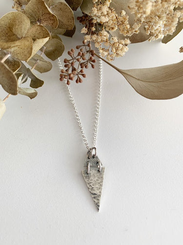 Pendentif triangle en argent
