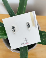 Charger l&#39;image dans la galerie, Boucles d&#39;oreilles minimalistes en argent
