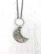 Charger l&#39;image dans la galerie, Collier lune en argent
